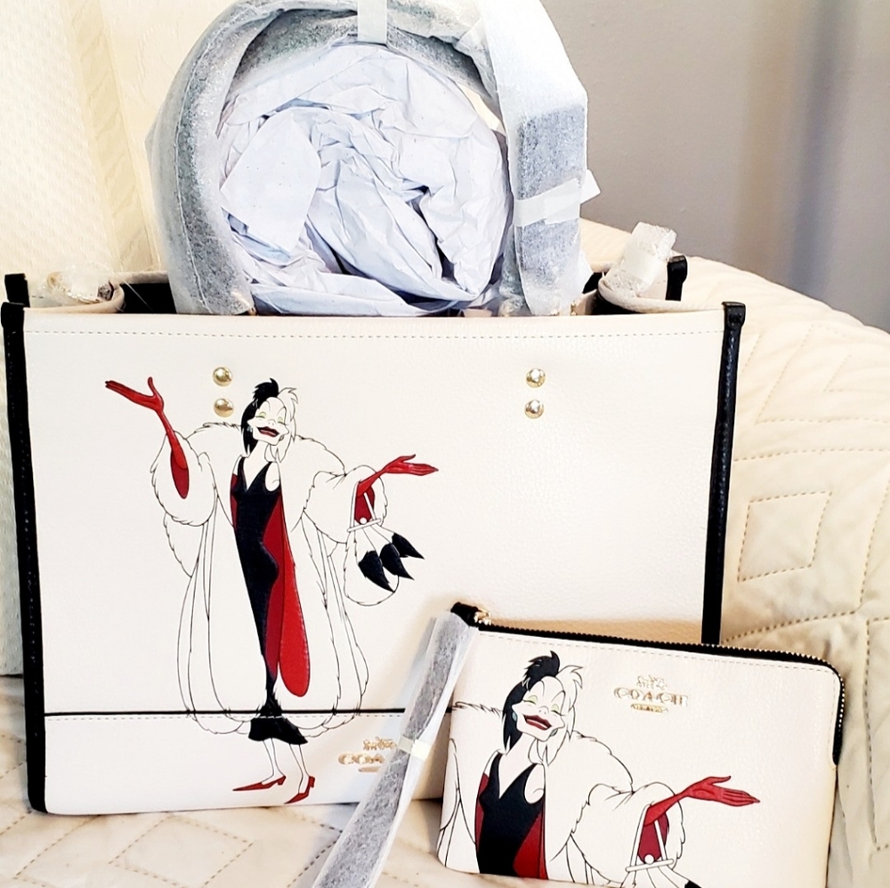 NWT Coach Disney X Dempsey Carryall Satchel with Curella Motif Wristlet